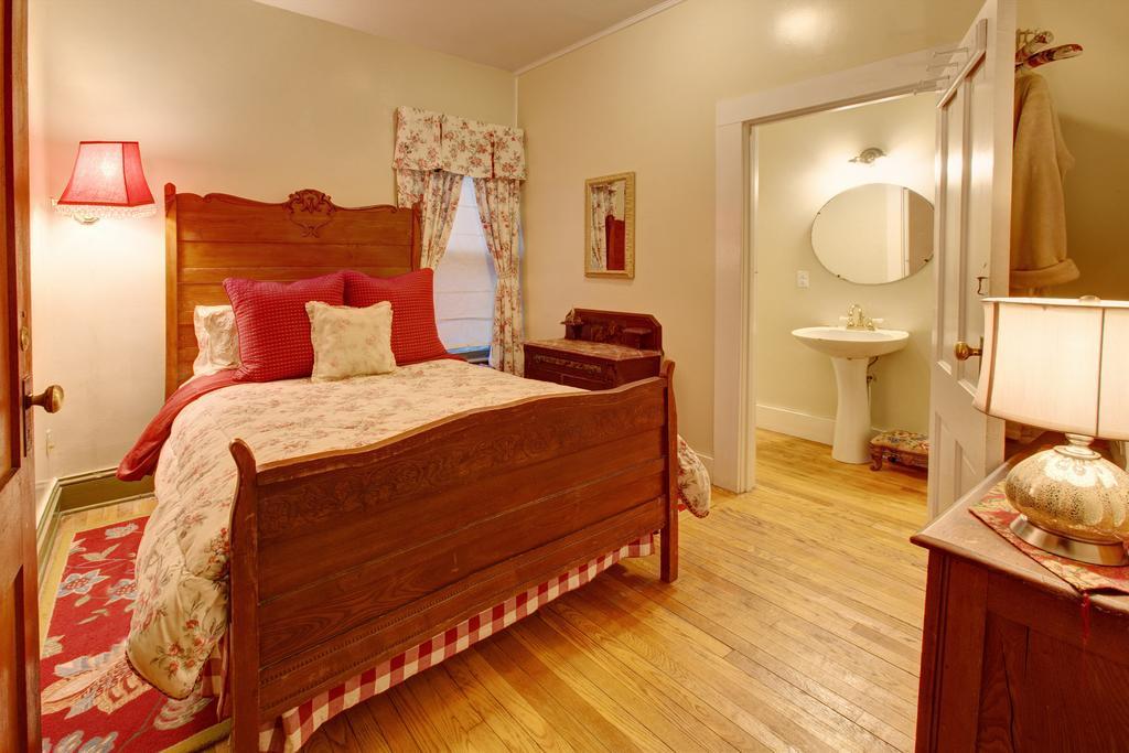 Margaretville Mountain Inn B&B Εξωτερικό φωτογραφία