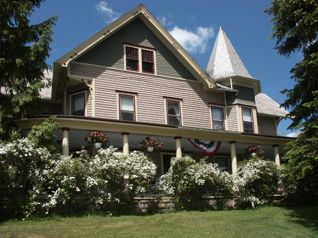 Margaretville Mountain Inn B&B Εξωτερικό φωτογραφία